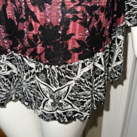 Free People Chloe Cold Shoulder Cherry Combo Floral Keyhole  Blouse - Picture 7 of 10